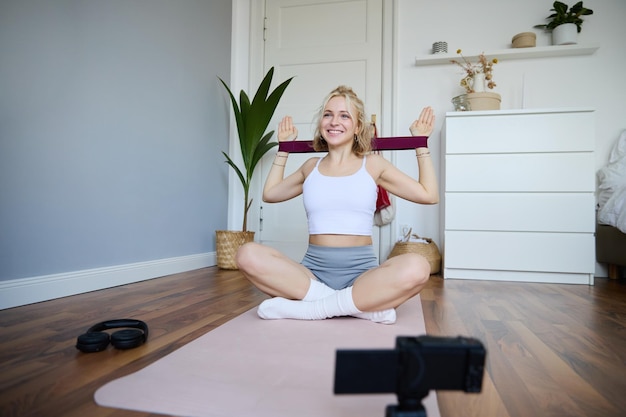 Get Fit in 30 Days: Home Workout Challenge – Day 16 Fat-Burning Routine